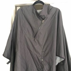 Eddie Bauer men’s rain poncho